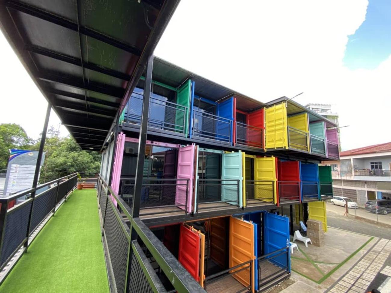 Boxinn The Kontena Home Semporna Exterior photo